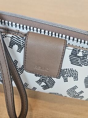 Elephant Wallet, Elephant Wristlet, Relic Wristlet